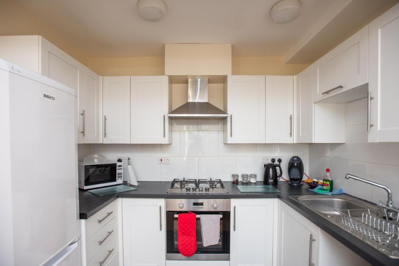Cowley Spacious Flat With Parking, 옥스퍼드 외부 사진